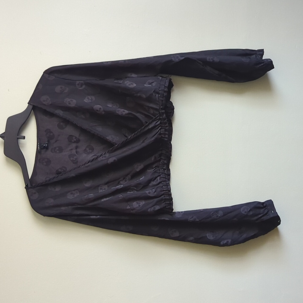 Black Skull Crop Blouse - Torrid - Size: 0